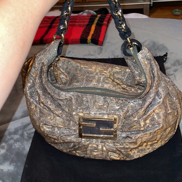 ❌ SOLD❌ FENDI ZUCCA MIA HOBO WITH GLITTER pristine condition *RARE FIND* Gorgeou - Picture 3 of 16